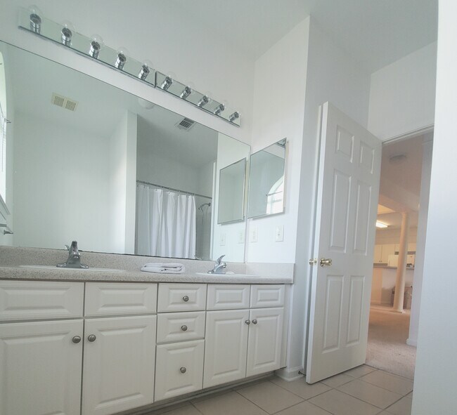 Building Photo - 2534 Whitemarsh Way