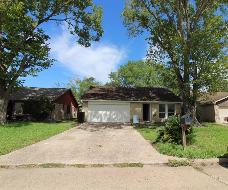 3330 Dragonwick Dr, Houston, TX 77045 House Rental in Houston, TX