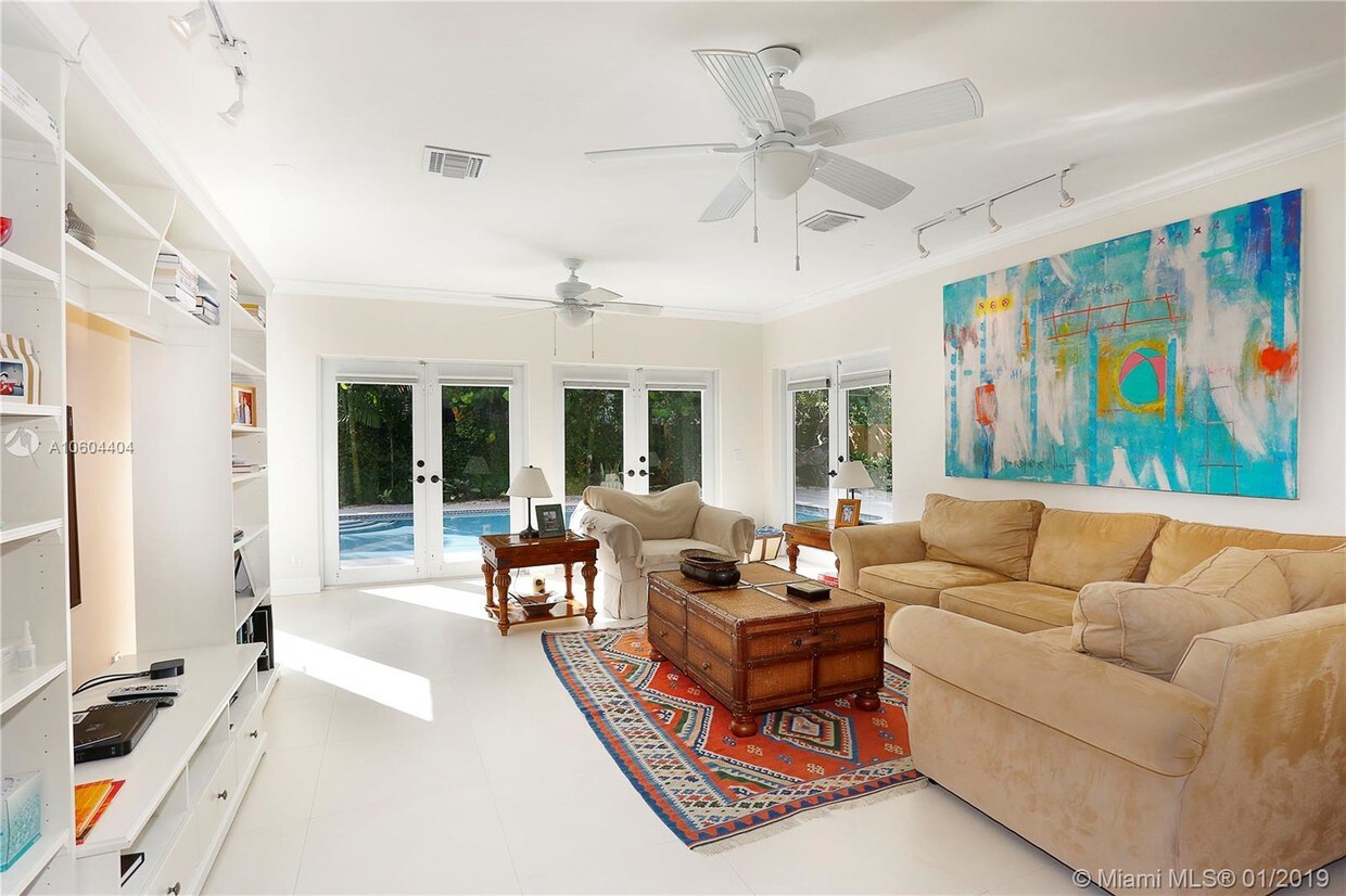 Foto principal - 370 Harbor Ln