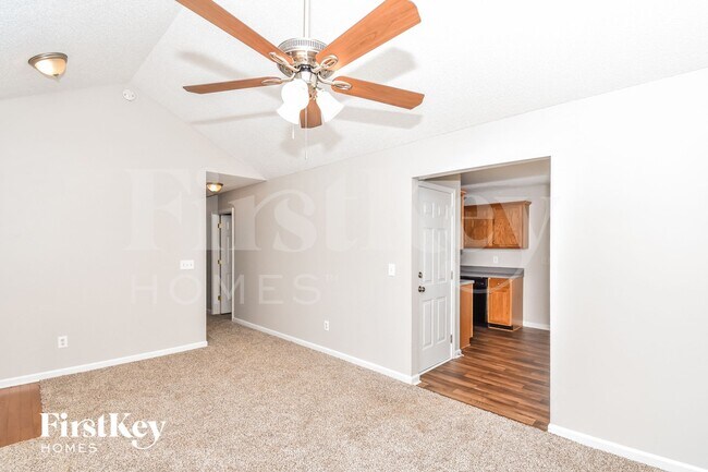 Foto del edificio - 209 Oakwood Pl