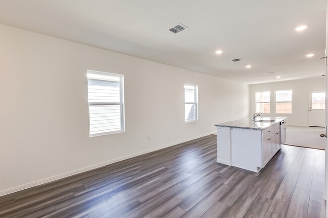 Foto del edificio - 208 Wedemeyer St