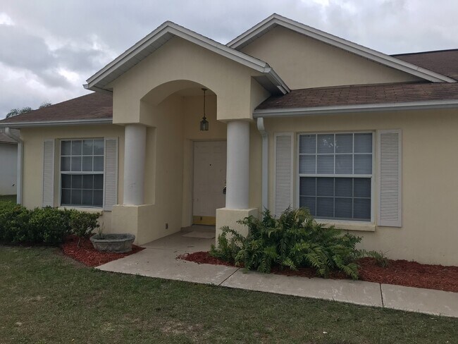 Foto del edificio - Single family home close to the lake and w...