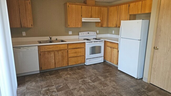 Foto del edificio - 1414 Brandt Rd