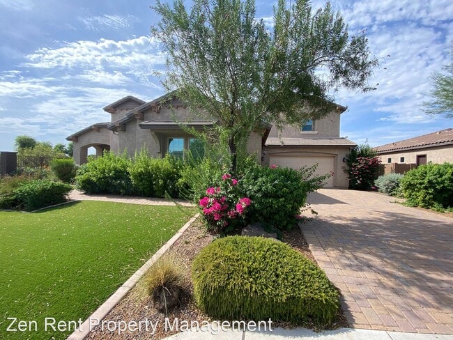 Building Photo - 6 br, 5 bath House - 909 E Vermont Drive