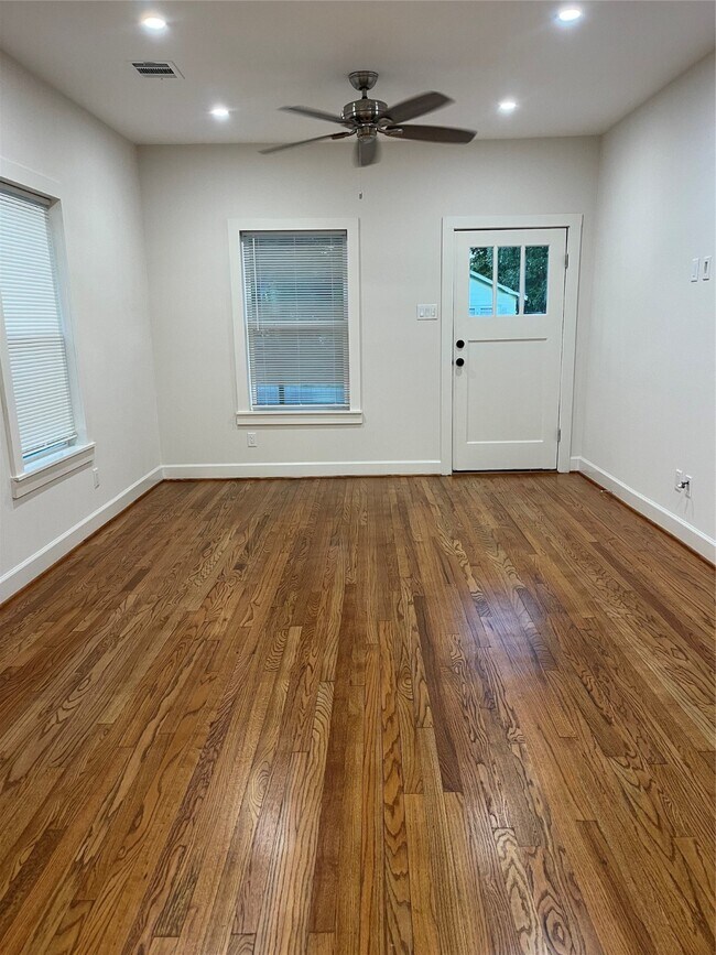 Foto del edificio - 2715 Cochran St