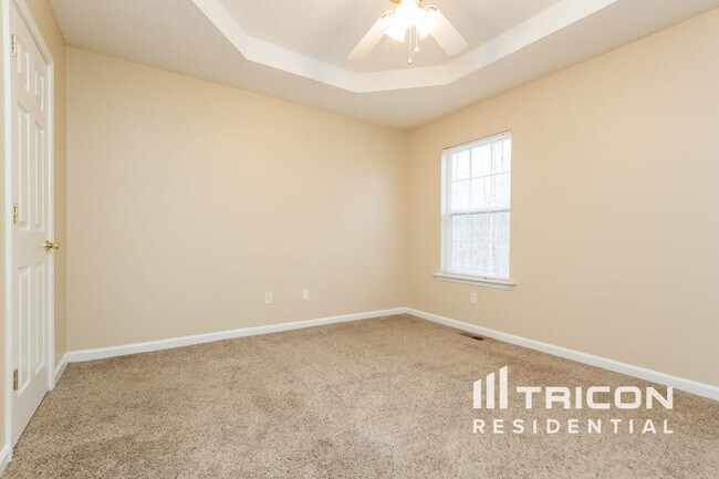 Foto del edificio - 142 Farmington Dr