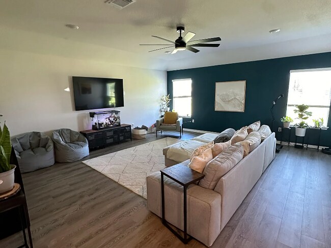 Foto del edificio - 116 Loon Dr