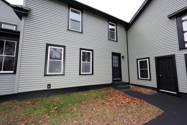 Foto del edificio - 3 Clark Rd