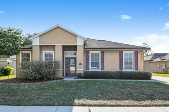 Building Photo - 537 Breezy Oak Way