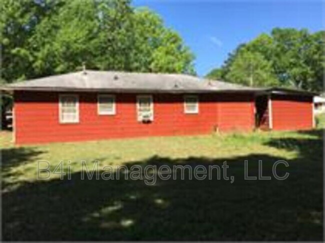 Building Photo - 1108 George Cir