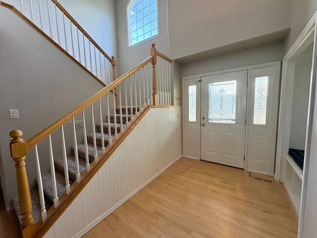 Foto del edificio - Beautiful 4-Bedroom Meridian Home with 4-Car Garage & Prime Location