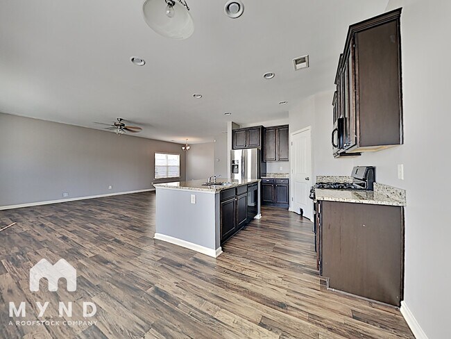 Foto del edificio - 280 Hill Crest Cir