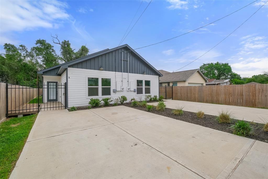 Foto principal - 7502 Sandle St