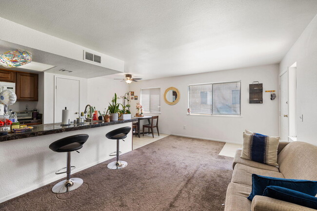 Foto del edificio - 72632 Raven Rd