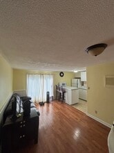 Building Photo - 304 Millard Av