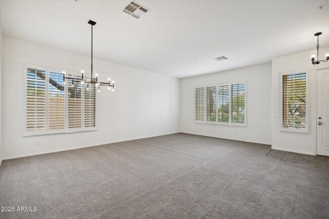 Foto del edificio - 7360 E Wing Shadow Rd