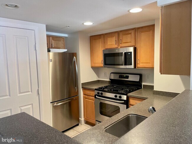 Foto del edificio - 1205 N Garfield St