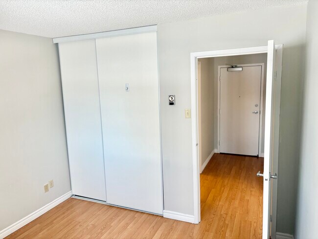 Photo du bâtiment - 87 Hamilton N