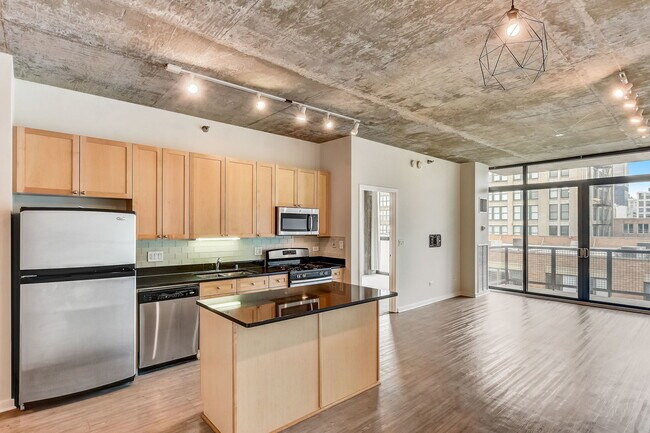 Foto del edificio - 321 S Sangamon St