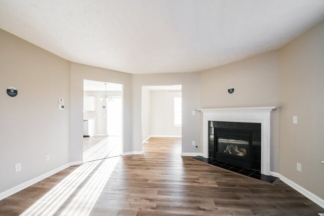 Foto del edificio - 8078 Carina Dr