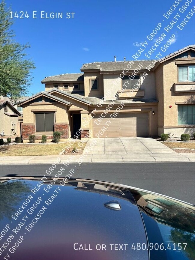 Building Photo - 1424 E Elgin St