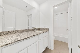 Building Photo - 5014 Chestnut Orch Dr