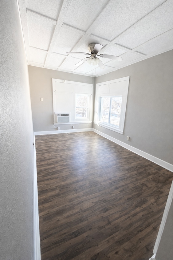 Building Photo - Studio Apartment