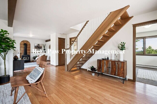 Foto del edificio - Great House in South Evergreen!! Must See!!