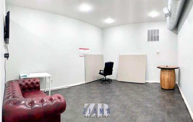 Building Photo - 0 bedroom in Brooklyn NY 11213