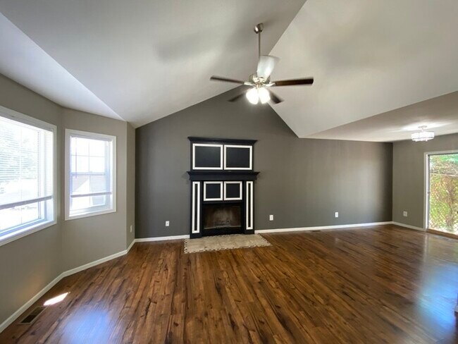 Building Photo - 2815 S Linden Street, Wichita, KS, 67210