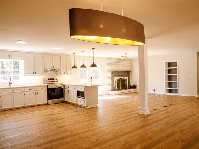 Building Photo - 95 Simpson Dr NE