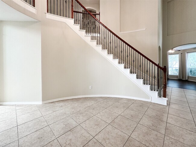 Foto del edificio - 6118 Coastal Grove Ln