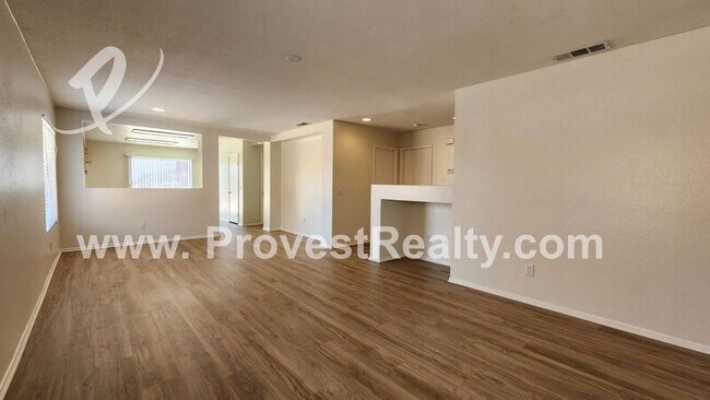 Building Photo - 14471 Queen Valley Rd