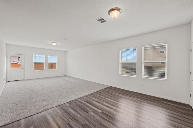 Building Photo - 200 Gemsbok Rd
