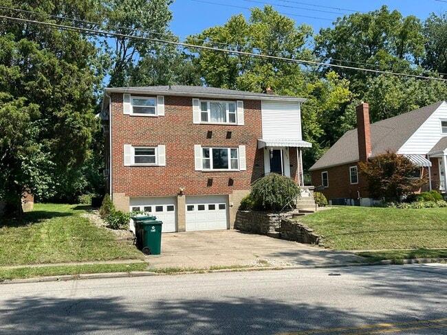 Photo - 3672 Brotherton Rd, Unit 1 Townhome