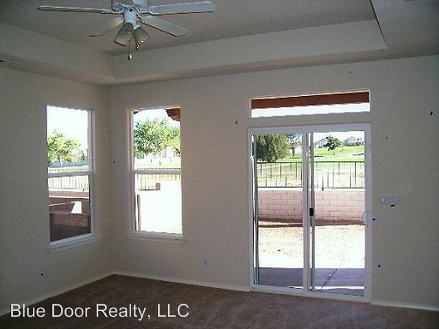 Building Photo - 3 br, 2.5 bath House - 3316 Lockerbie Dr