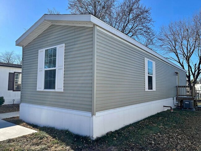 Foto del edificio - 1915 SW 12th St