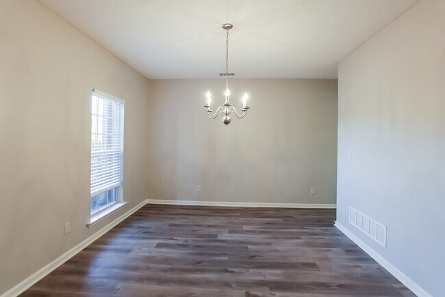 Foto del edificio - 7562 Kilday Cove