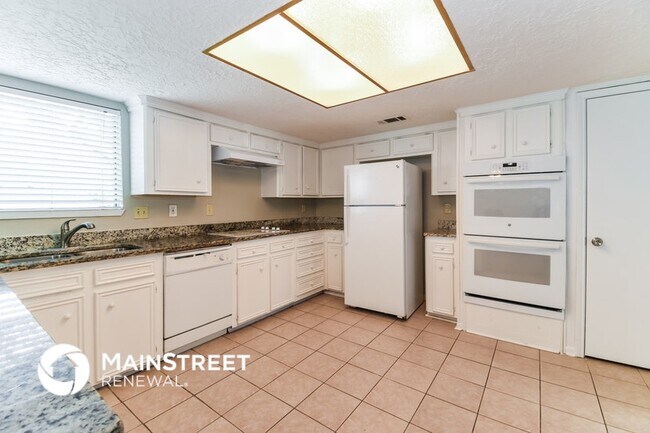 Foto del edificio - 2422 Hilton Head Dr