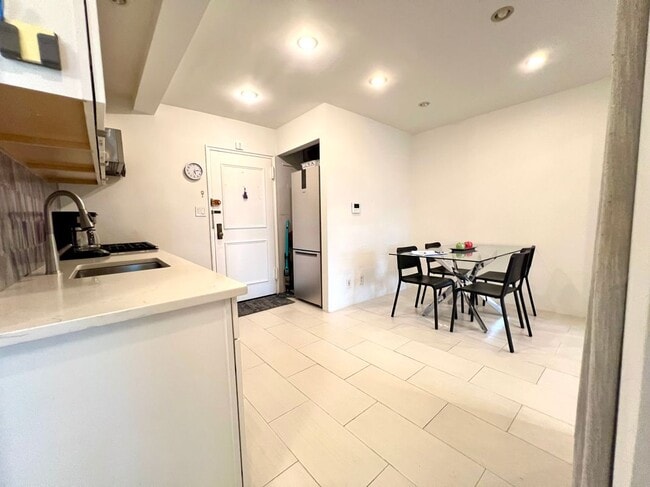 Building Photo - 73-03 Bell Boulevard, 5M