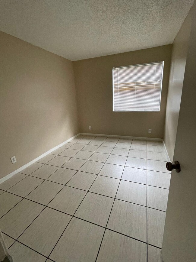 Foto del edificio - 11638 NW 23rd Ct