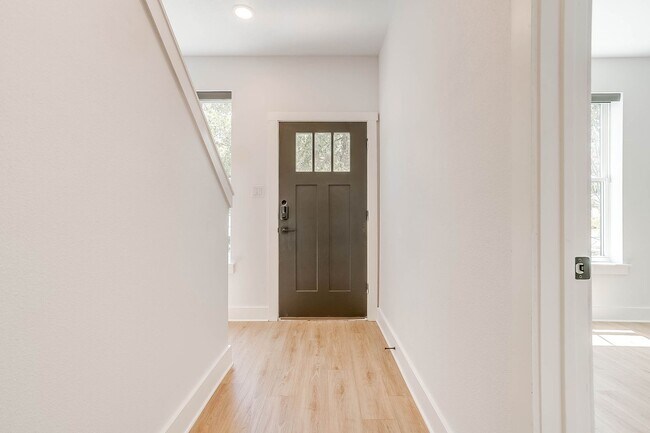 Foto del edificio - 3550 Dryden Rd