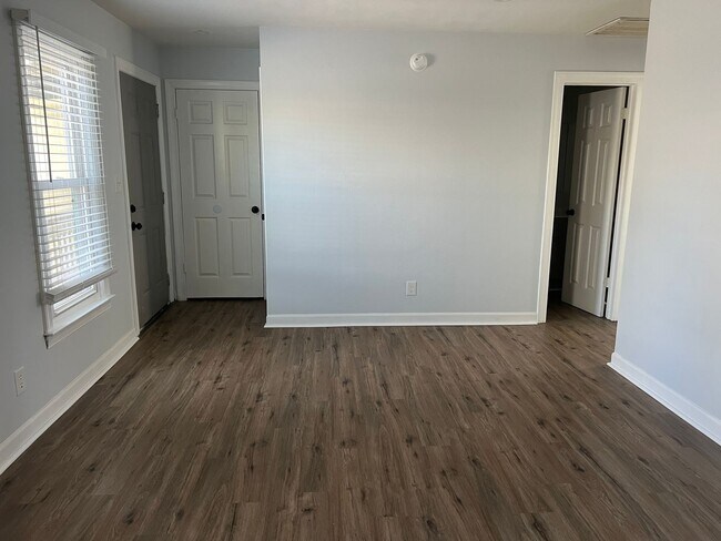 Foto del edificio - 98 Chautauqua Ave