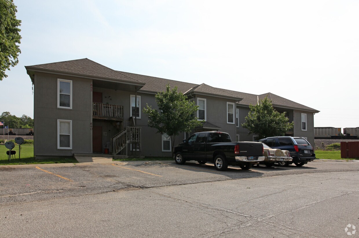 Foto del edificio - 640 S Lakehurst Dr