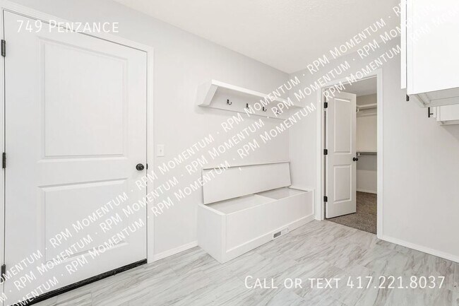 Building Photo - Copper Leaf Subdivision 4 Bedroom 2.5 Bath...