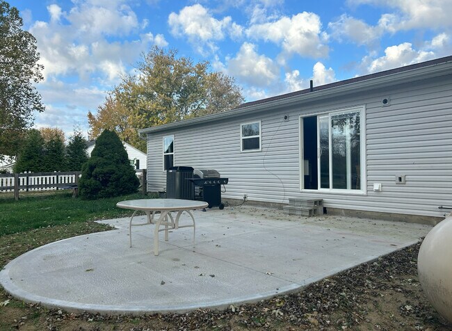 Foto del edificio - 3531 Springboro Rd