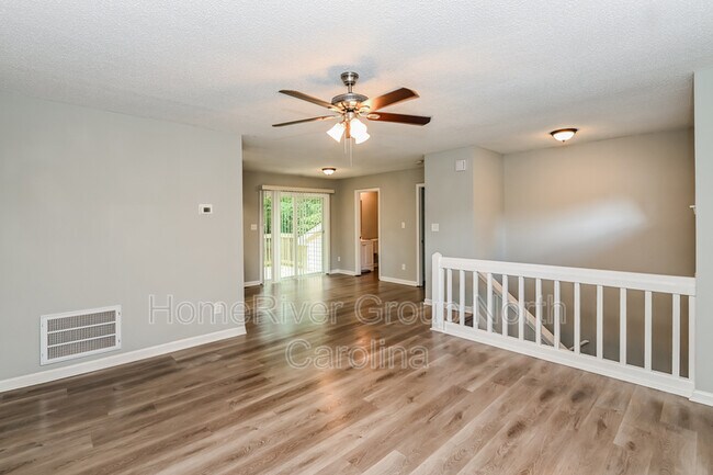 Building Photo - 6645 Pinta Ct