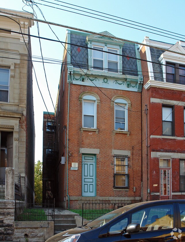 1017 Dayton St, Cincinnati, OH 45214 Apartments in Cincinnati, OH