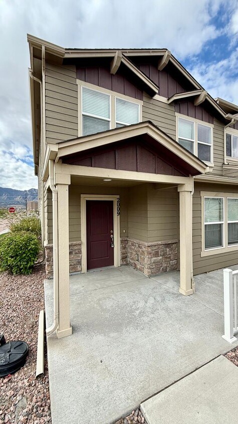 Move in ready on Birmingham! - Move in ready on Birmingham!