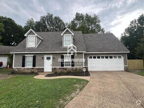 Building Photo - 4821 Greenlawn Cove
